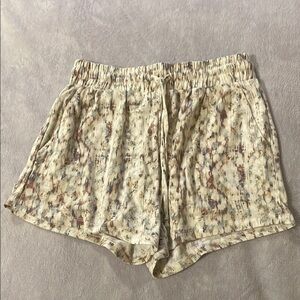 Bobeau Patterned Shorts with Relaxed Fit